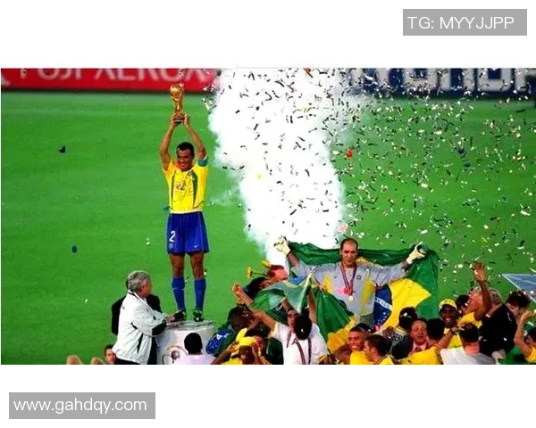 足球明星后卫的球服号码背后故事与传奇时刻揭秘 足球明星后卫的球服号码背后故事与传奇时刻揭秘